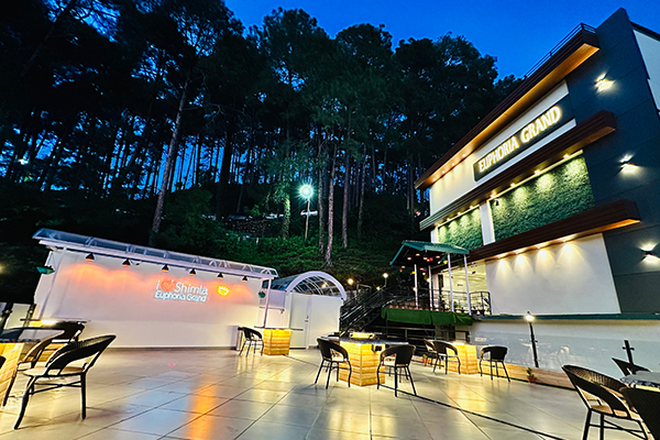 Euphoria Grand exterior